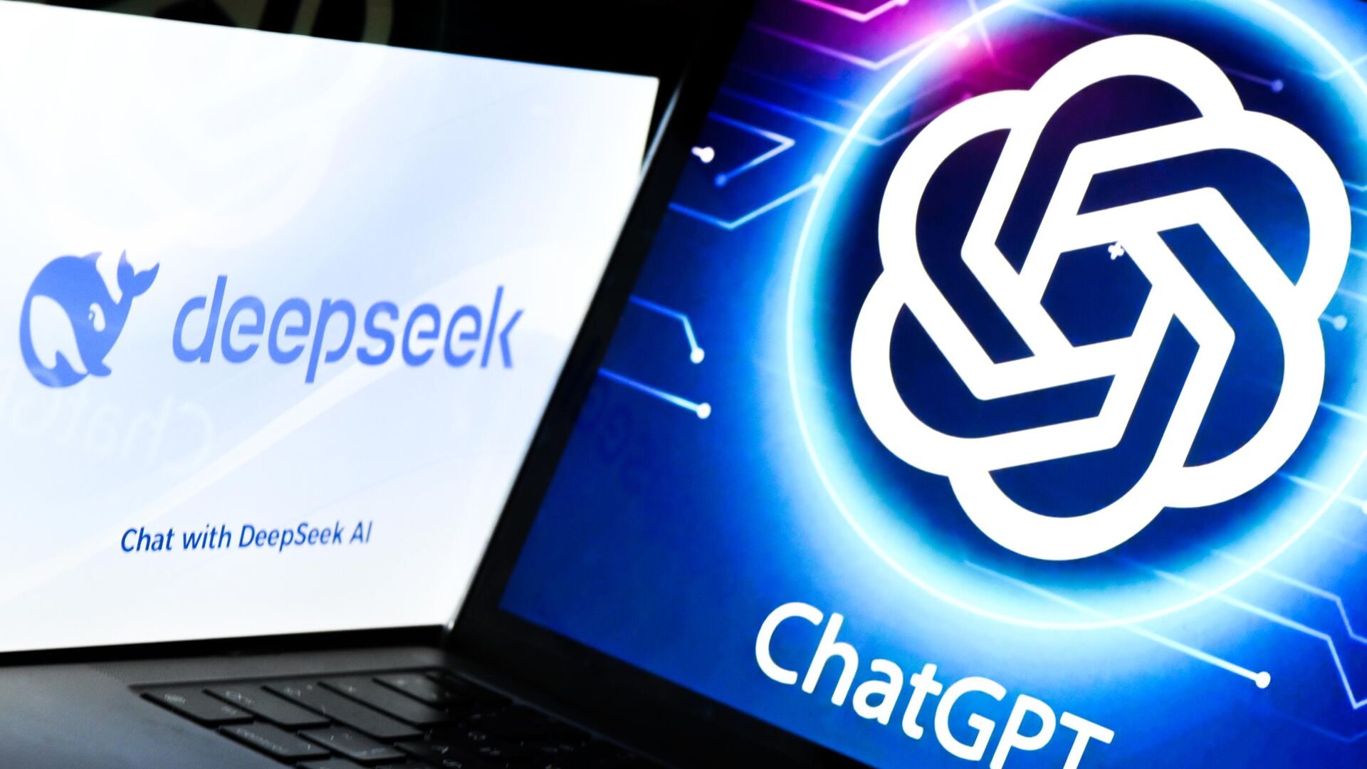 Логотипы чат-ботов DeepSeek и ChatGPT - ПРАЙМ, 1920, 14.03.2025