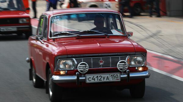 Автомобиль Москвич-412