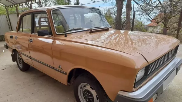 Автомобиль Москвич-2140 1987 года