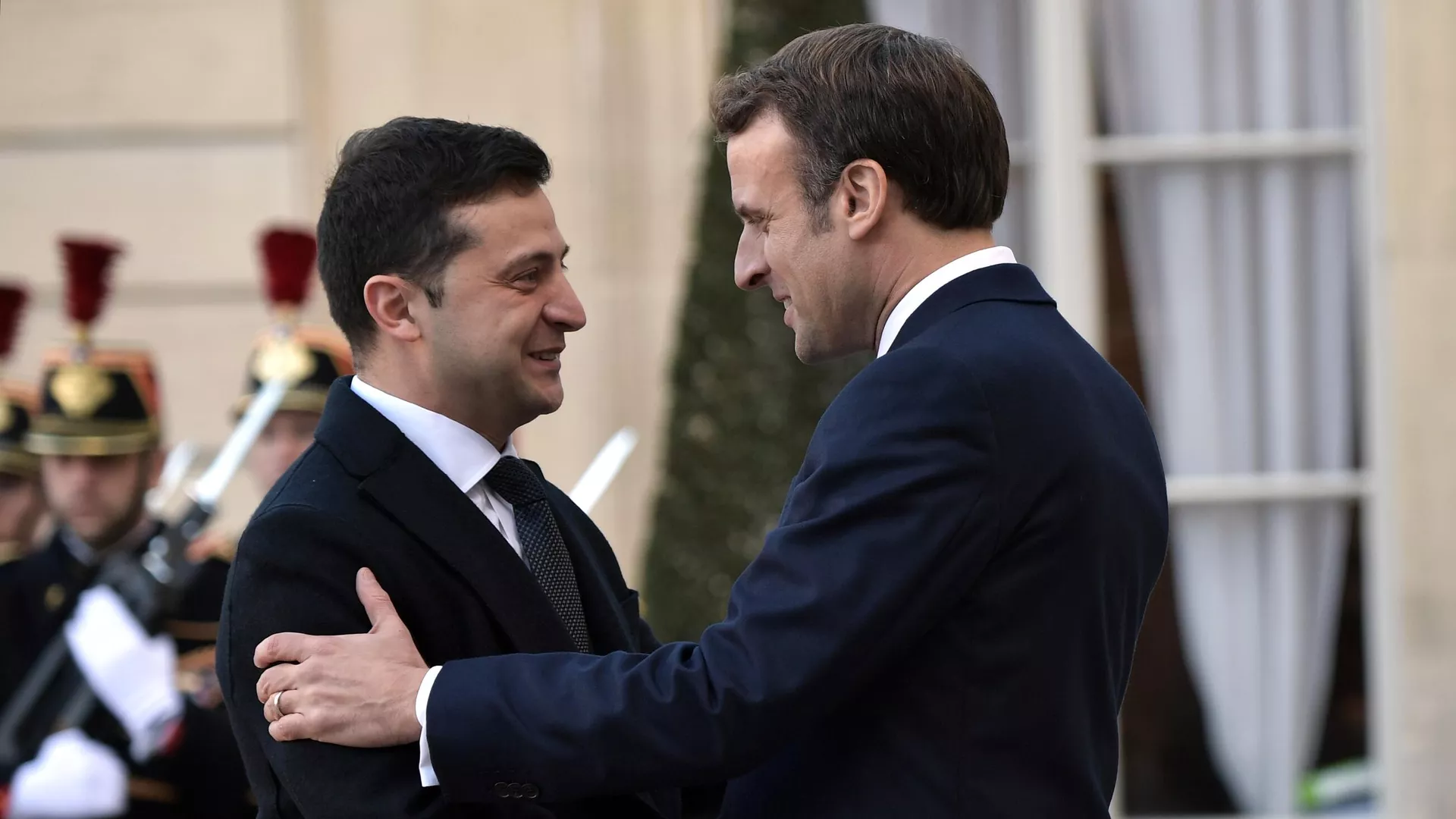 Президент Украины Владимир Зеленский и президент Франции Эммануэль Макрон  - ПРАЙМ, 1920, 02.07.2025