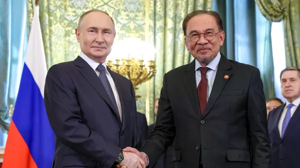 Встреча президента РФ В. Путина и премьер-министра Малайзии А. Ибрагима