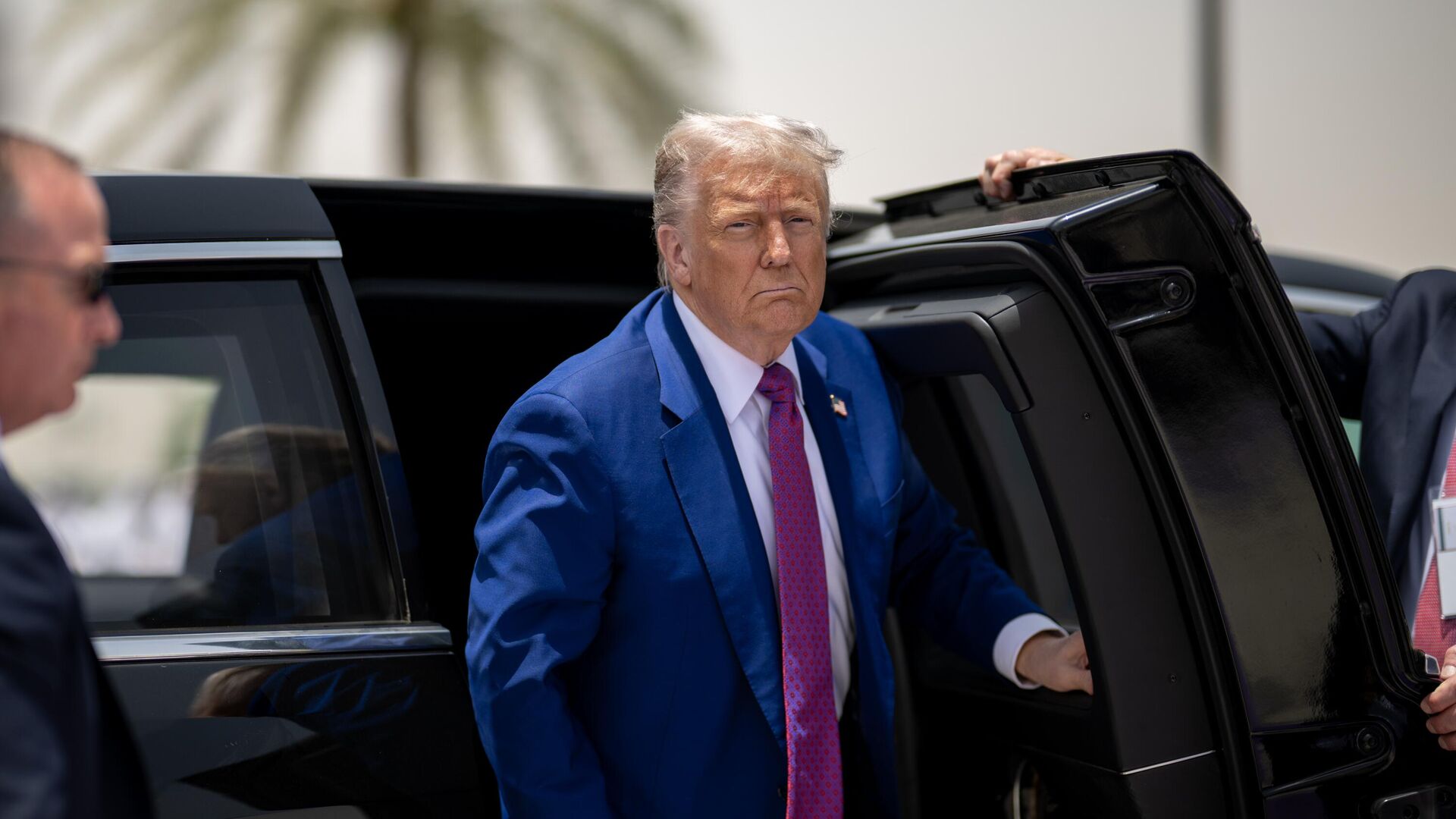 Президент Дональд Трамп во время визита в Саудовскую Аравию - ПРАЙМ, 1920, 18.06.2025