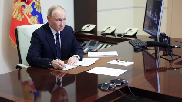 Президент Владимир Путин провел совещание с членами правительства РФ