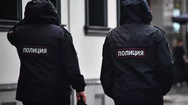 Сотрудники полиции