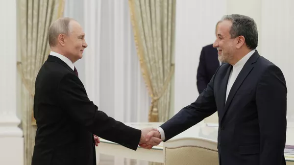 Президент Владимир Путин встретился с главой МИД Ирана и послом Ирана