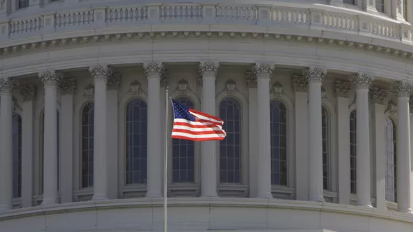 Капитолий, здание в Вашингтоне, где заседает конгресс США