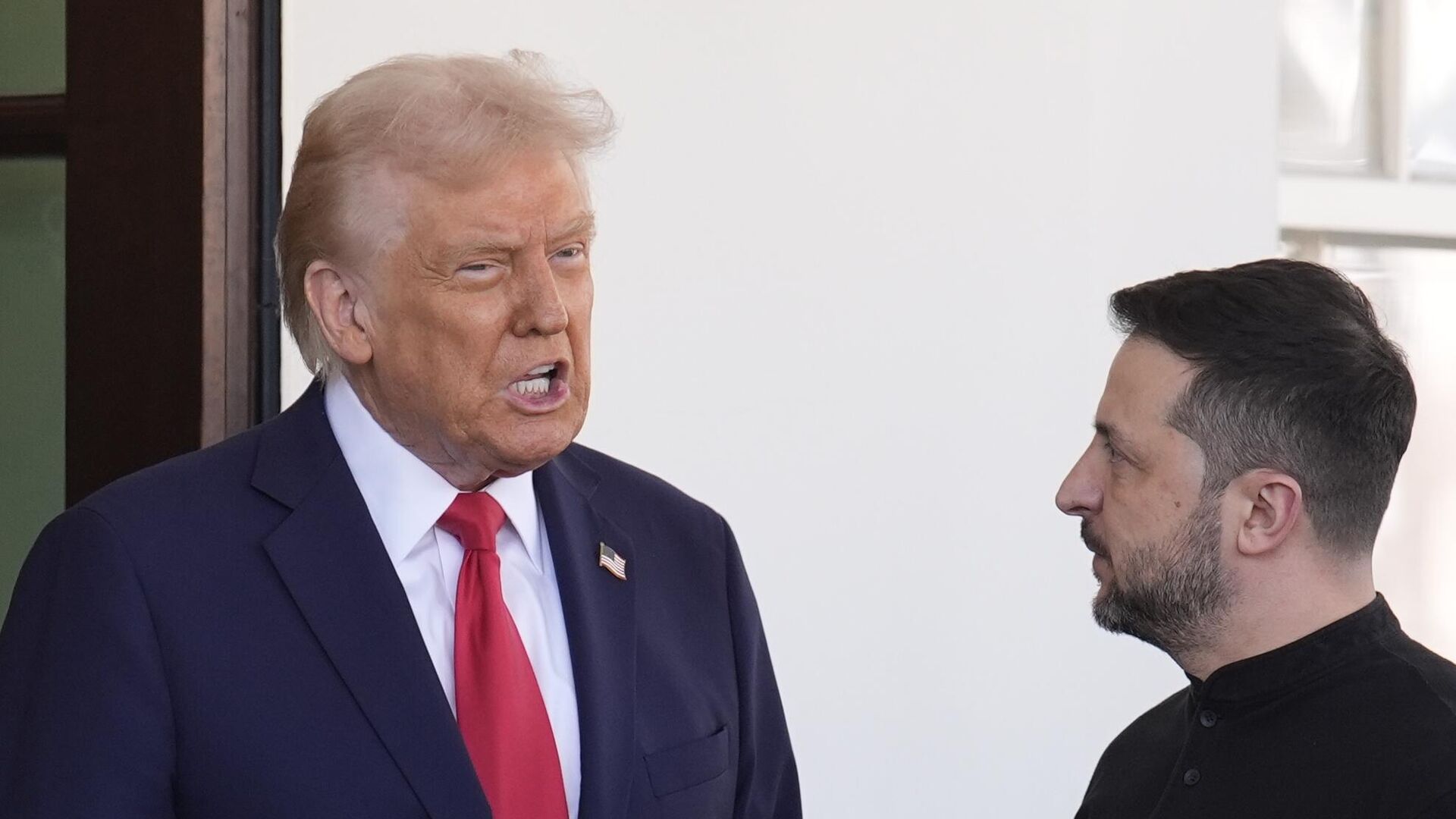 Дональд Трамп и Владимир Зеленский во время встречи в Вашингтоне - ПРАЙМ, 1920, 30.08.2025