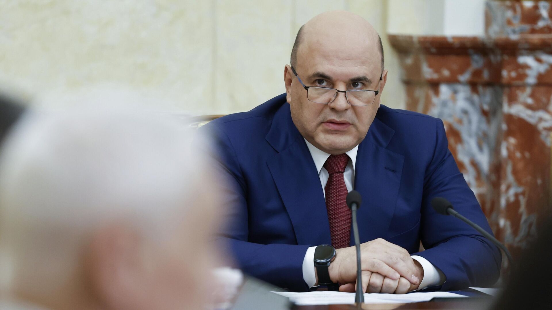 Председатель правительства РФ Михаил Мишустин проводит совещание с членами кабинета министров РФ - ПРАЙМ, 1920, 19.07.2025