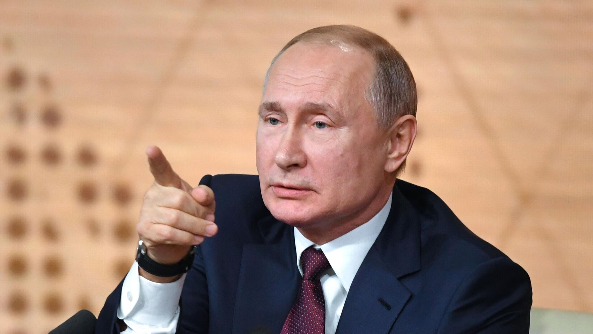 Президент РФ Владимир Путин на большой ежегодной пресс-конференции  - ПРАЙМ, 1920, 01.08.2025