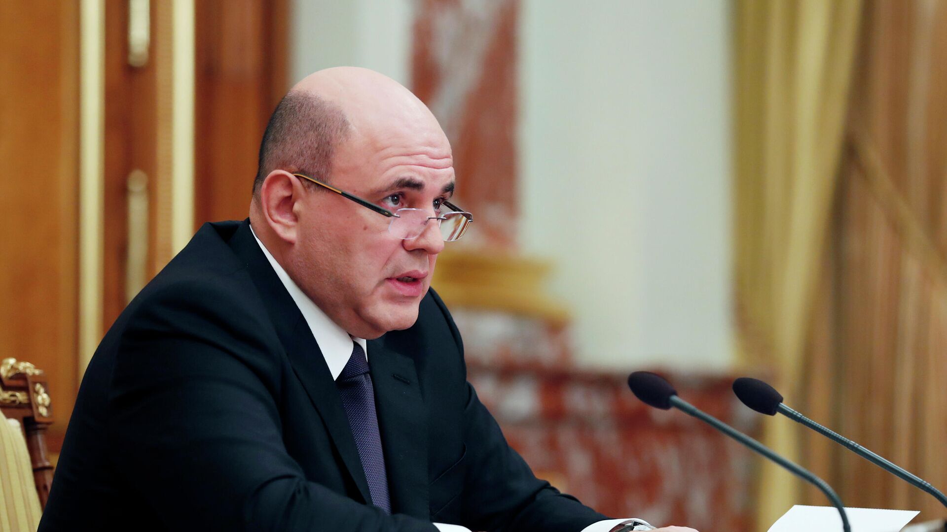Мишустин: особое внимание в бюджете нужно уделить формированию источников допдоходов