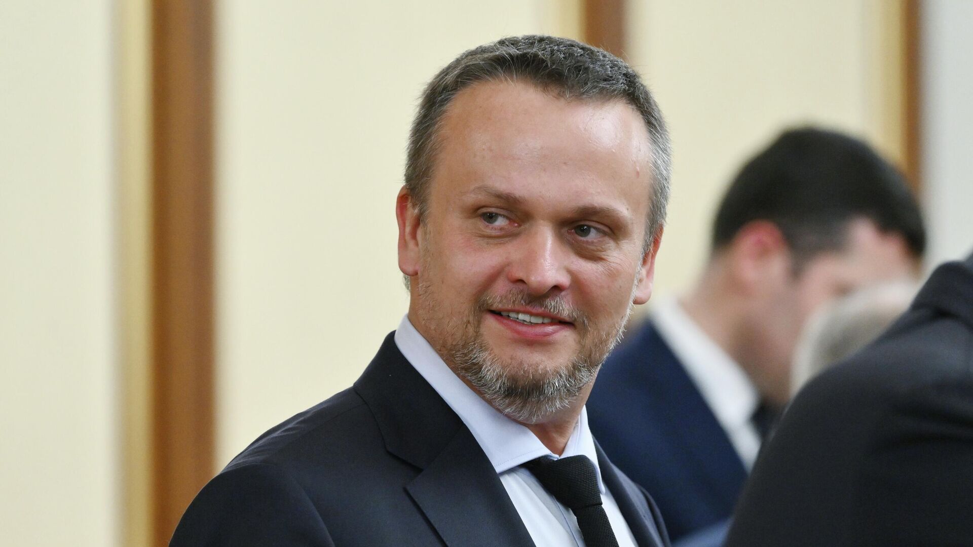 Министр транспорта РФ Андрей Никитин перед началом заседания правительства РФ - ПРАЙМ, 1920, 27.08.2025