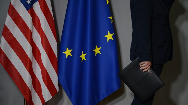 Советник Трампа назвал торговую сделку с ЕС самой важной для США