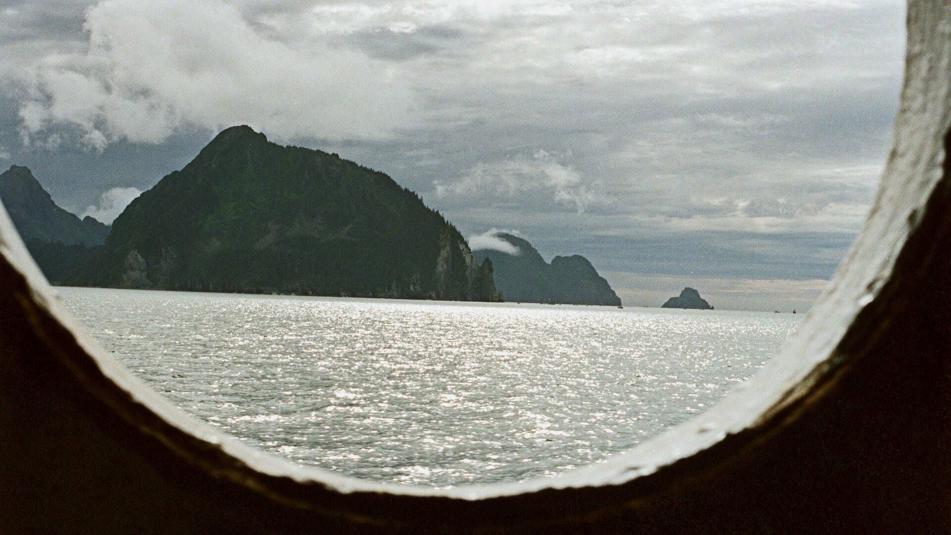 Вид на Аляску из корабельного окна - ПРАЙМ, 1920, 09.08.2025