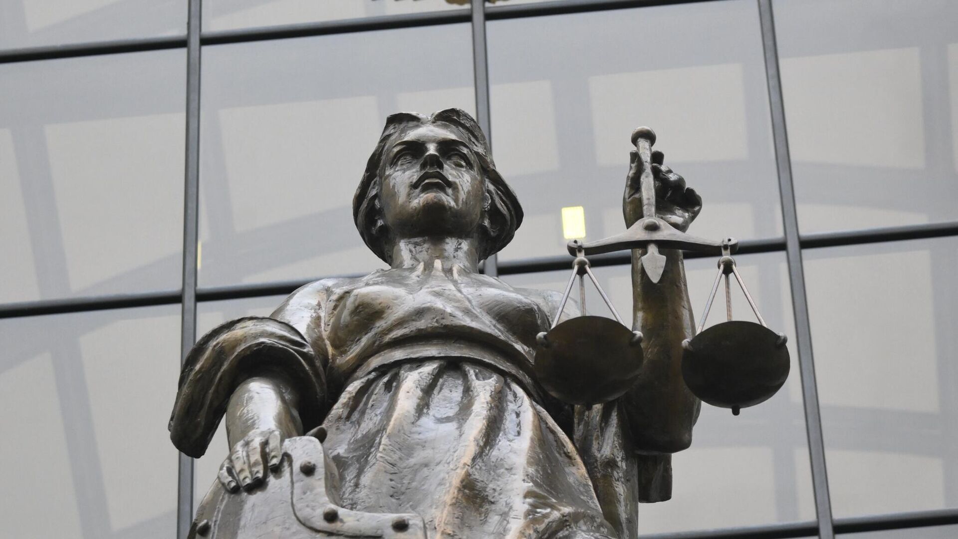 Экс-прокурор Лодейнопольского района в Ленобласти арестован по делу о взятке в 2 млн руб