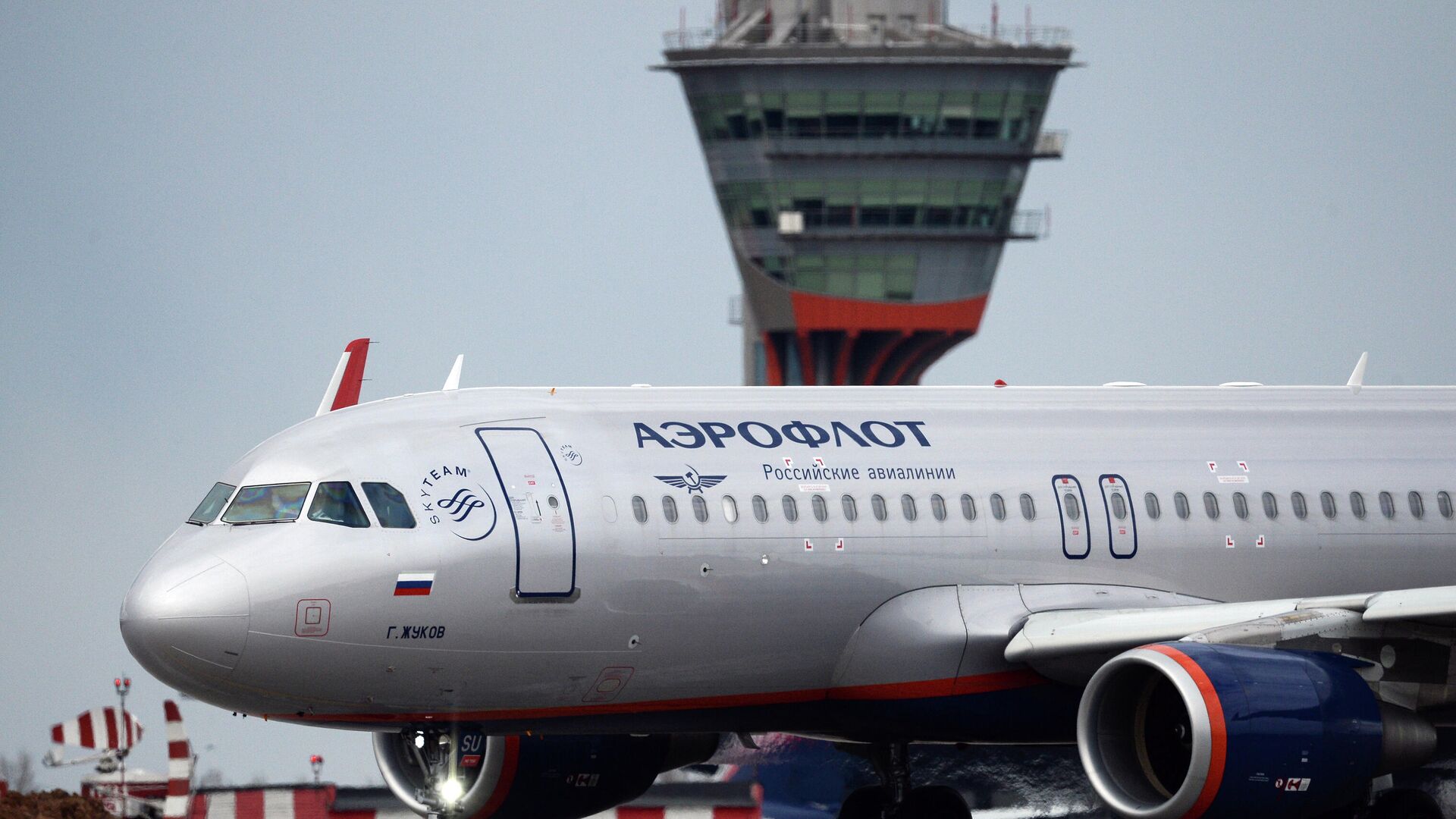 Самолет Airbus A320 авиакомпании Аэрофлот в международном аэропорту Шереметьево - ПРАЙМ, 1920, 29.11.2025