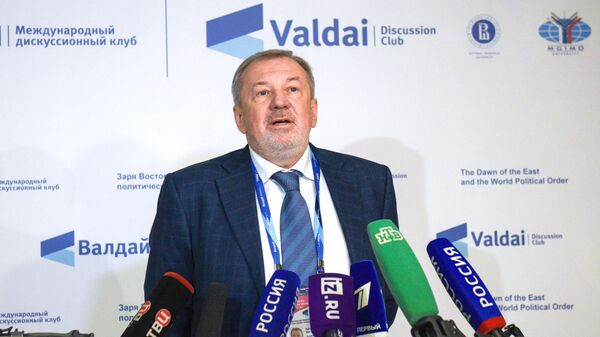 Председатель Совета Фонда развития и поддержки Международного дискуссионного клуба Валдай Андрей Быстрицкий отвечает на вопросы журналистов