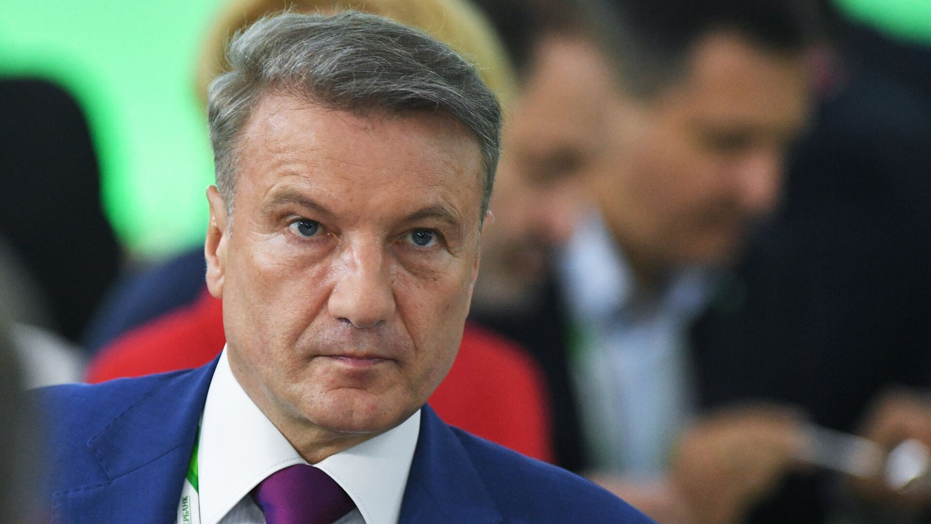 Греф считает, что рыночная ипотека в России будет оставаться недоступной еще один год