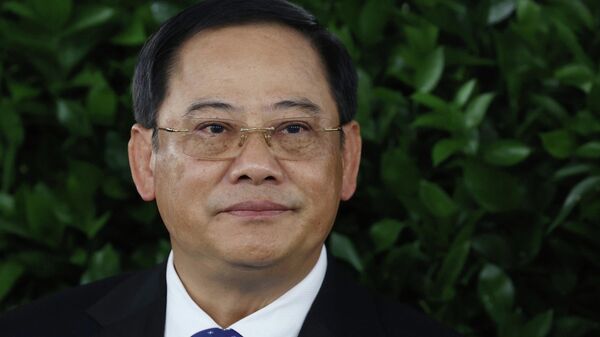 Премьер-министр Лаоса Сонсай Сипхандон перед началом пленарной сессии Восточного экономического форума