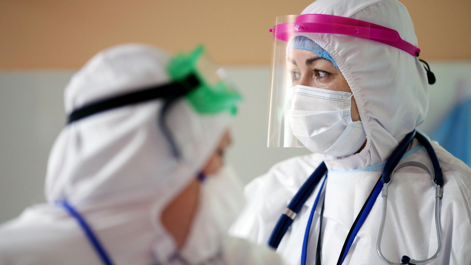 Медицинские работники - ПРАЙМ, 1920, 13.10.2025