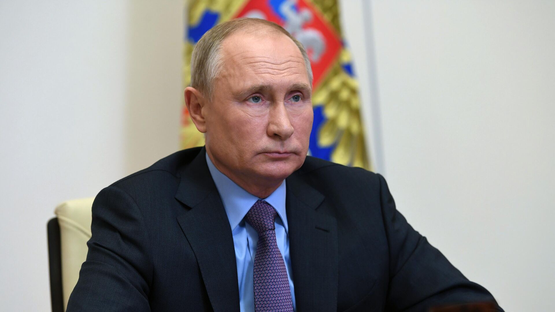 Путин: нужно увязывать бюджетно-налоговую и денежно-кредитную политику