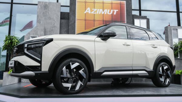 Презентация автомобиля Azimut на стенде АвтоВАЗа