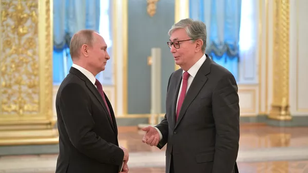 Президент России Владимир Путин и президент Казахстана Касым-Жомарт Токаев