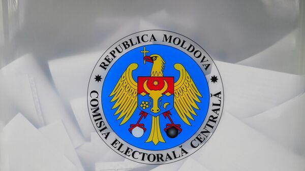 Голосование на избирательном участке в Молдавии