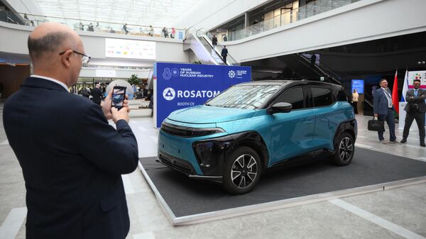 Электрокар Атом, представленный на международной промышленной выставке Иннопром в Минске