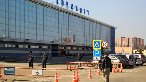 Здание аэропорта в Иркутске