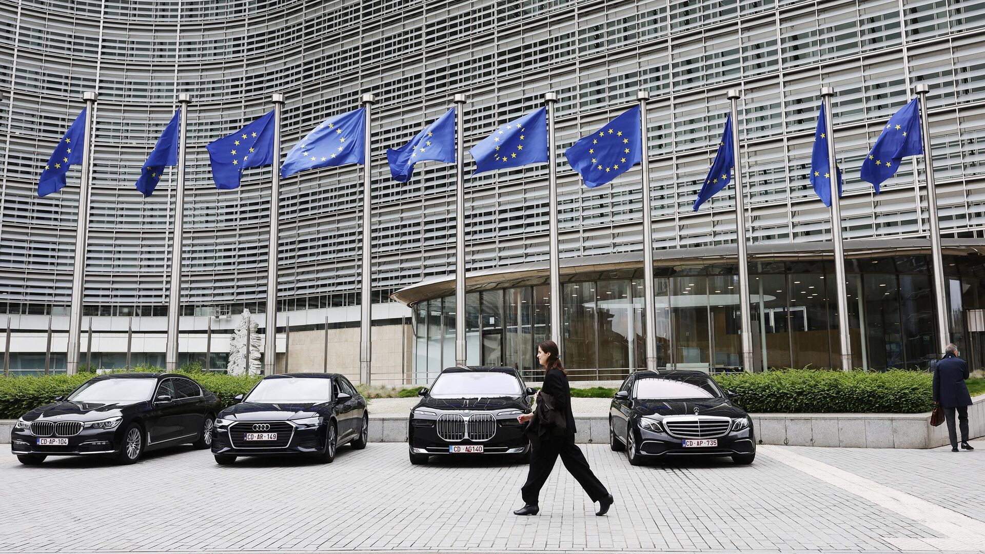 Якушев: идея ЕС использовать российские активы лежит вне правового поля