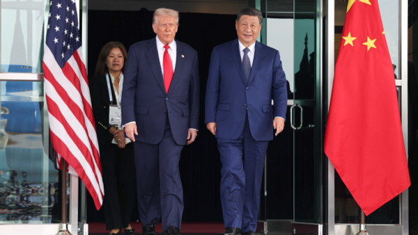 Председатель КНР Си Цзиньпин во время встречи с президентом США Дональдом Трампом