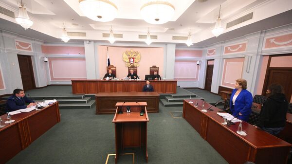 Рассмотрение жалобы по делу о квартире певицы Долиной в Верховном суде РФ в Москве