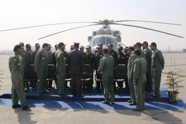 Индийские пилоты, которые получили на вооружение новые российские вертолеты Ми-17-В5