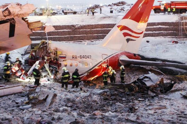 Крушение самолета ТУ-204 в аэропорту Внуково