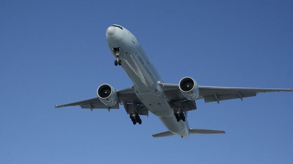%Самолет Boeing 777-300ER