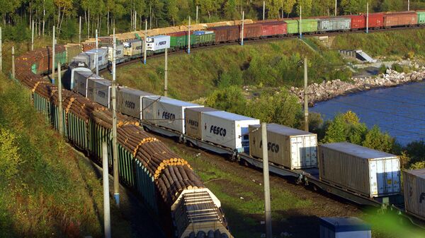 Грузовые поезда