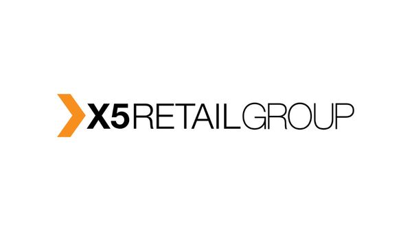 Логотип X5 Retail Group