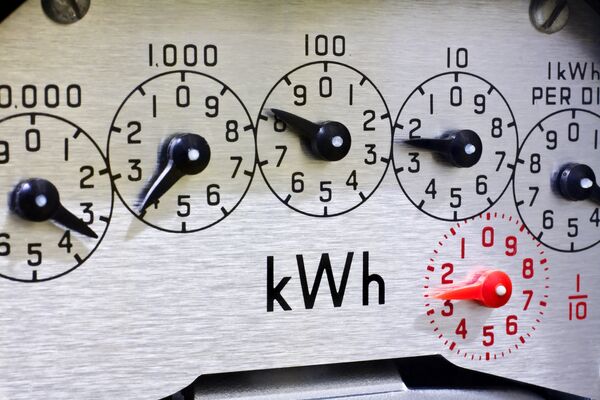 ФСТ: Тарифы на электроэнергию свыше соцнормы могут вырасти на 40%