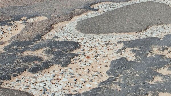 Дорожные трещины