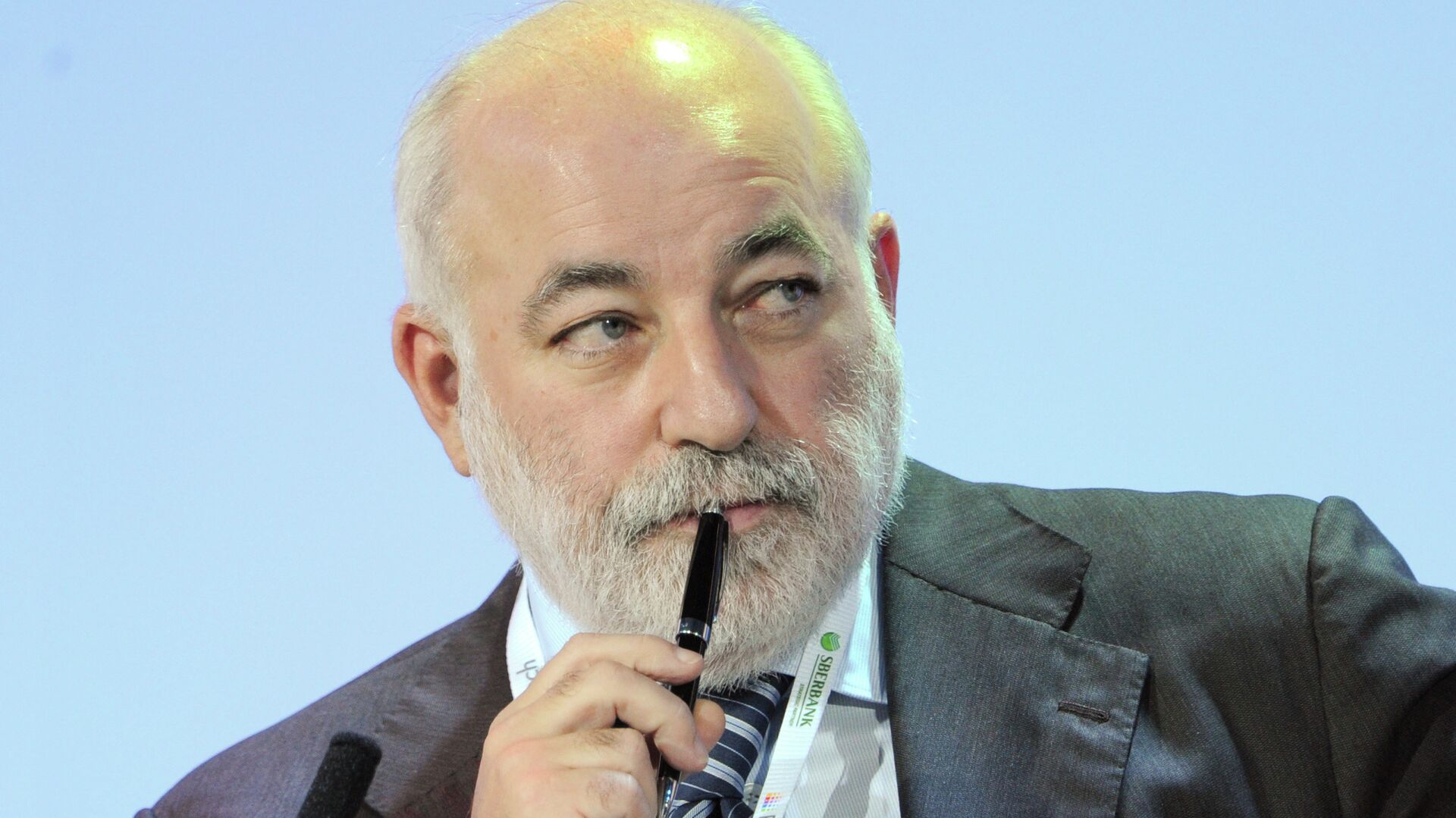 763496082_0:129:2544:1559_1920x0_80_0_0_cbceef22867fd6a7226f4196cec3e7ca Вексельберг призвал докапитализировать ФРП для финансирования промышленности