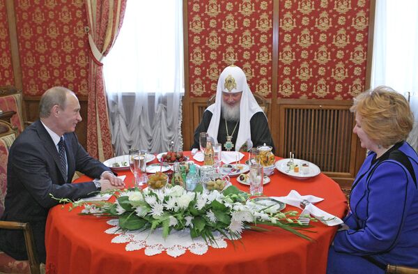 Встреча Владимира и Людмилы Путиных с патриархом прошла в личных покоях Кирилла - в Тронном зале