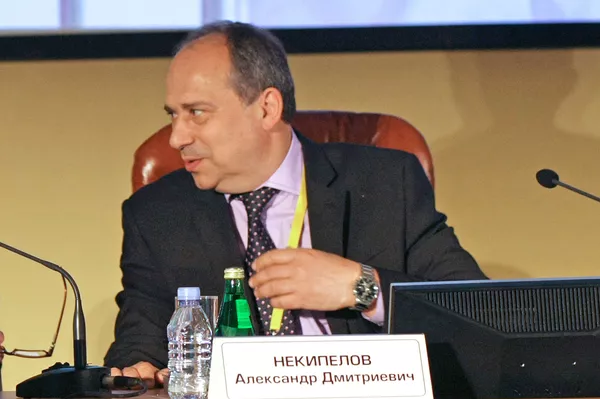 Александр Некипелов