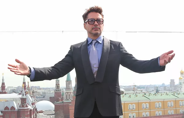 Журнал Forbes во вторник опубликовал рейтинг самых высокооплачиваемых актеров Голливуда. Возглавил список звезда Железного человека Роберт Дауни-младший. За год он заработал 75 миллионов долларов. Журнал Forbes во вторник опубликовал рейтинг самых высокооплачиваемых актеров Голливуда. Возглавил список звезда Железного человека Роберт Дауни-младший. За год он заработал 75 миллионов долларов.