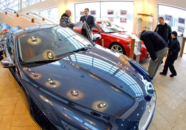 Автосалон Jaguar