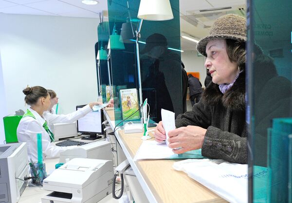 Сбербанк прогнозирует укрепление рубля до 33 руб за доллар в ближайшие недели