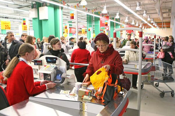 Рост в России ускорился впервые за шесть кварталов благодаря росту внутреннего спроса