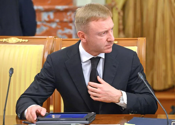 Дмитрий Ливанов