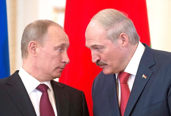 Президент РФ Владимир Путин и президент Республики Белоруссия Александр Лукашенко