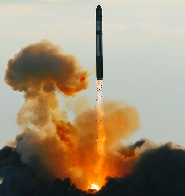 Запуск ракеты РС-20