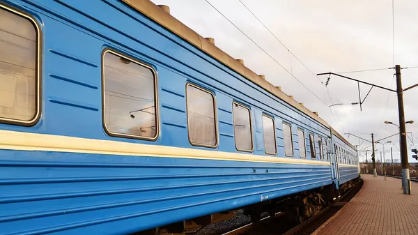 Поезд
